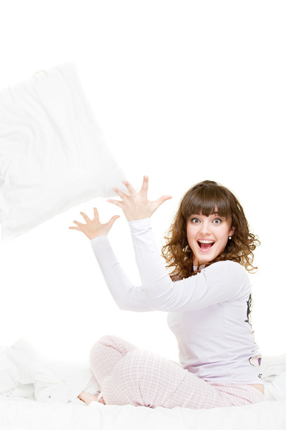 Веселая девушка с подушкой
 - Фото, изображение