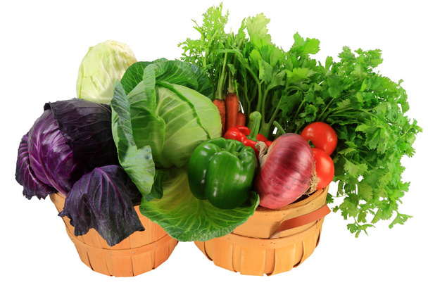 Ингредиенты для приготовления тушеной капусты, супов, салатов в бушелях
  - Фото, изображение