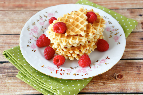 waffles with raspberries - Foto, Bild
