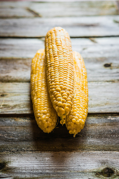 Sweet corn on rustic background - Zdjęcie, obraz