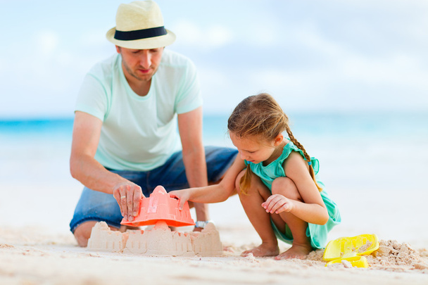 Father and daughter at beach - Foto, Imagem