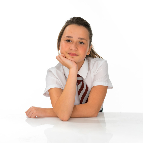 Fille ennuyée jeune fille en uniforme scolaire
 - Photo, image