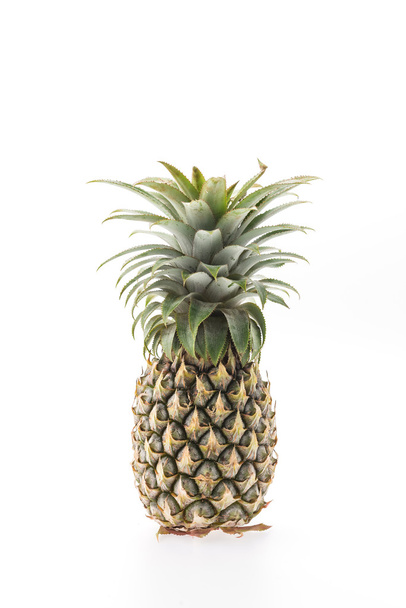 Ananas izolovaný na bílém - Fotografie, Obrázek