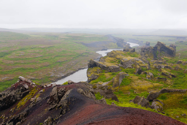 Исландский пейзаж. Национальный парк Йокульсарглюфур в дождливый день, Исландия
 - Фото, изображение