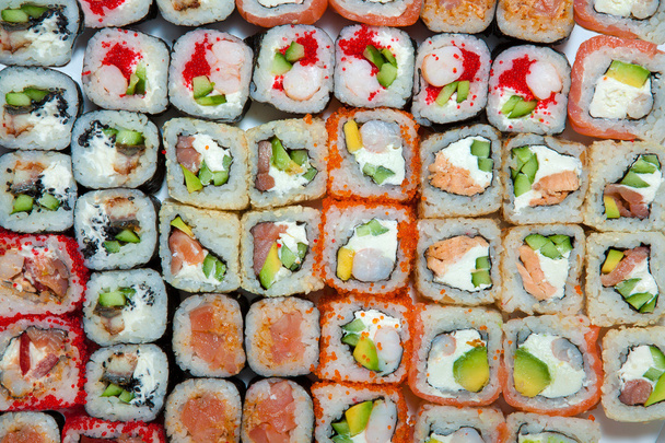 Sushi y rollos
 - Foto, imagen