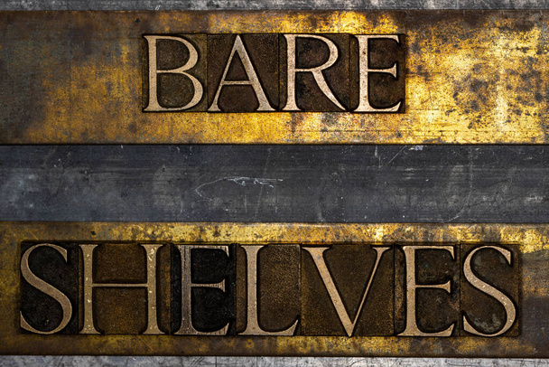 Bare Planken tekst op getextureerde grunge koper en vintage gouden achtergrond - Foto, afbeelding