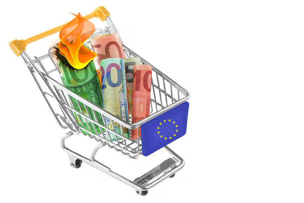 Notas de euro rolos de dinheiro em carrinho de compras queima conceito inflação - Foto, Imagem