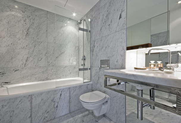 Salle de bain de luxe
 - Photo, image