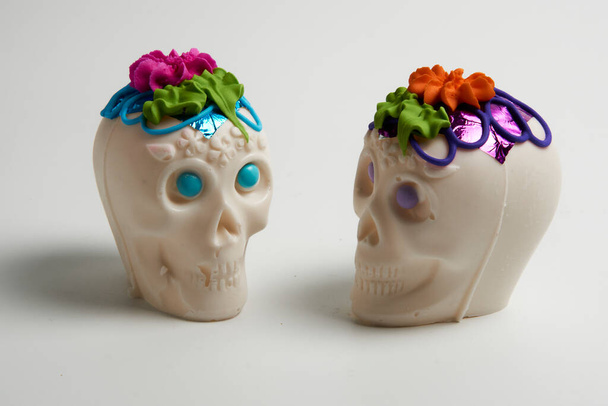 Crâne de sucre, traditionnel sucré mexicain pour célébrer le Jour des Morts - Photo, image
