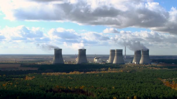 Kernkraftwerk in der Ukraine Luftaufnahme - Filmmaterial, Video