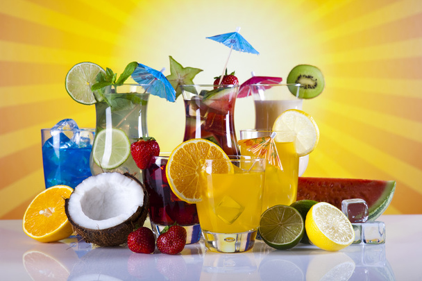 Cocktails aux fruits
 - Photo, image