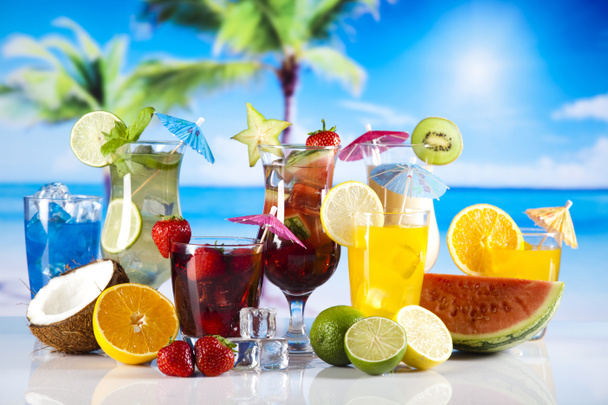 Cocktails with fruits - Photo, Image