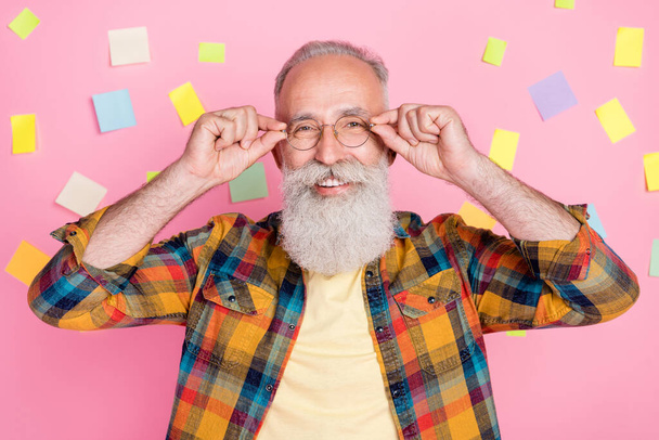 Photo of funny white beard old man hands spectacles wear shirt isolated on pink color background - Foto, immagini