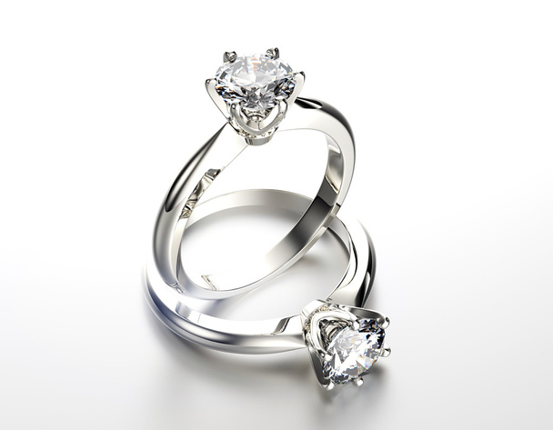 Anillo de compromiso con diamante
 - Foto, Imagen