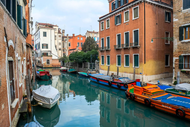 Door de straten van Venetië - Foto, afbeelding