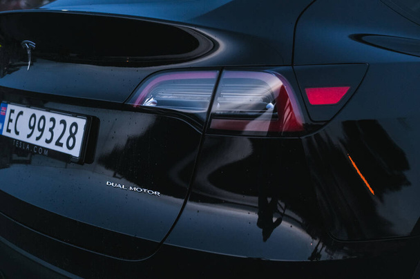 Tonsberg, Norway - October 27, 2021: black Tesla model Y Long Range Dual motor is an electric car  - Foto, Bild