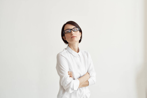 woman in white shirt with glasses office executive Studio Lifestyle - Fotografie, Obrázek