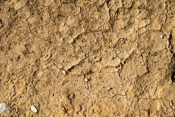 volledig frame shot van de grond met kiezelstenen textuur voor achtergrond - Foto, afbeelding
