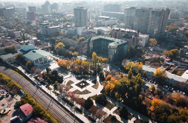 Směs mlhy a výfukových plynů nad Machačkalou - Fotografie, Obrázek