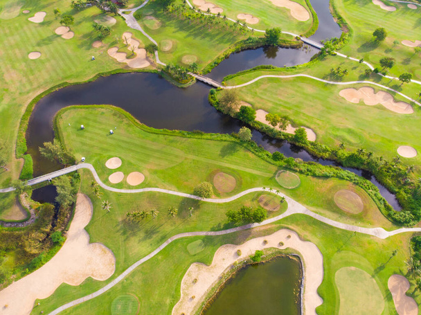 prairie verte terrain de golf fond de sport vue aérienne - Photo, image