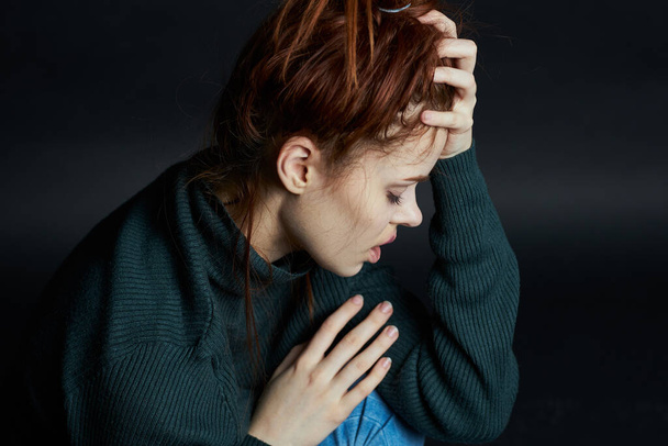 trieste vrouw ontevredenheid verslaan blauwe plekken depressie - Foto, afbeelding