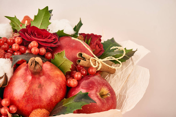 bouquet with fruits vitamins decoration gift romance - 写真・画像