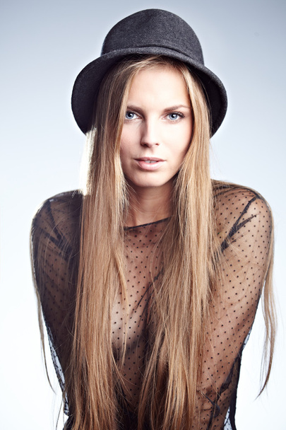 beautiful young blonde woman in a hat - Foto, immagini
