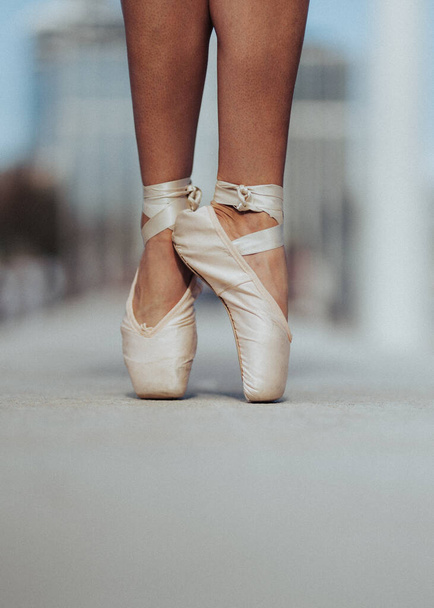 A ballerina dancing in pointe shoes - Zdjęcie, obraz