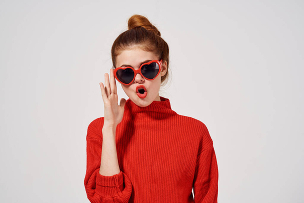 pretty woman modern style sunglasses light background - Photo, Image