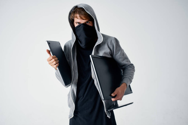 maskovaný muž stealth technika loupež bezpečnost chuligán životní styl - Fotografie, Obrázek