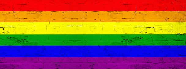 LGBT Arkaplanı - Gökkuşağı bayrağıyla boyanmış tuğla duvar - ahşap doku - Fotoğraf, Görsel