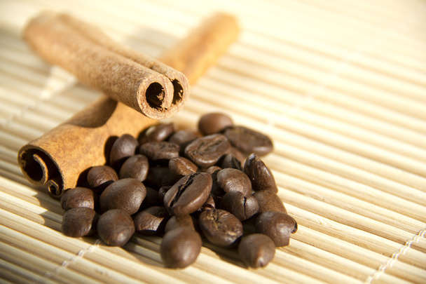 grãos de café e canela - Foto, Imagem