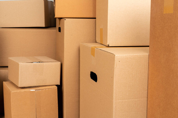 Close up photo of a stack of moving boxes - Valokuva, kuva