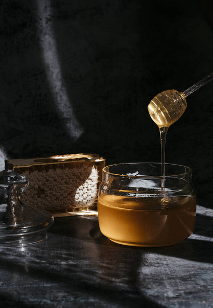 A closeup shot of Honey - Φωτογραφία, εικόνα