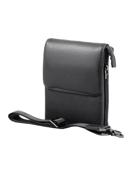 Petit sac en cuir noir avec bandoulière isolée sur fond blanc - Photo, image