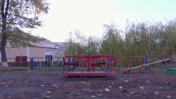 Playground vazio ao ar livre - Filmagem, Vídeo