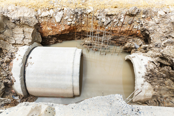 Instalace kanalizace v městě  - Fotografie, Obrázek