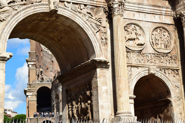 Arch of Constantine in the Historic Centre of Rome, Italy - Photo, image