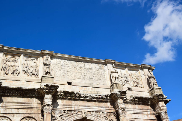Arch of Constantine in the Historic Centre of Rome, Italy - Fotoğraf, Görsel
