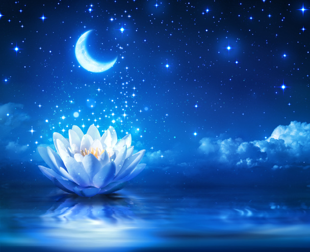 Водка и луна в звездной ночи - волшебный фон
 - Фото, изображение