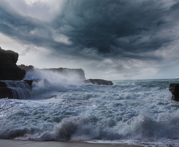 vihar az óceánon - Fotó, kép
