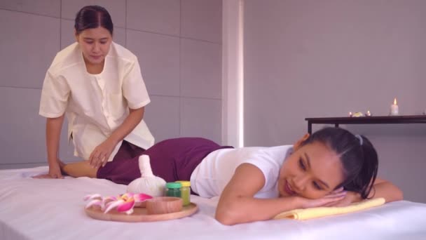 Massage corporel thaïlandais - une vague de plaisir sans précédent