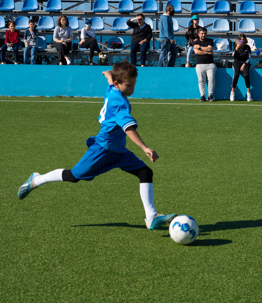 ジョージア州バトゥミ-2021年11月4日子供サッカーフェスティバル - 写真・画像