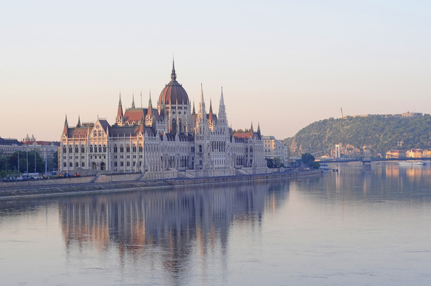 Magyar Parlament Budapesten - Fotó, kép