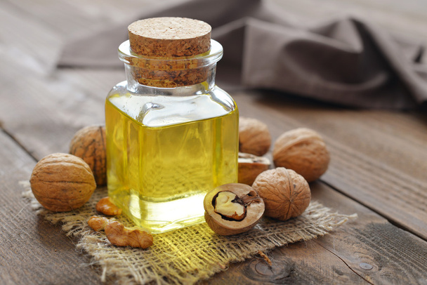 Walnut oil - Photo, Image