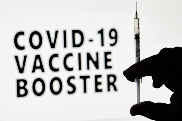 Covid-19 Vaccine booster dose - 写真・画像
