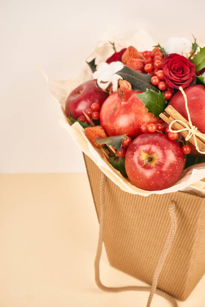 fruit vitamins decoration romance gift food pink background - Foto, Imagen