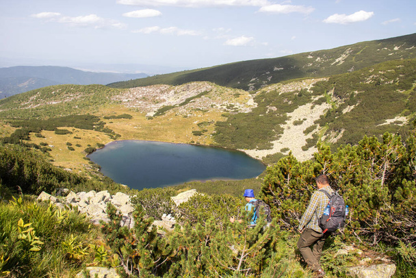 Erstaunliche Landschaft des Rila-Gebirges in der Nähe des Yonchevo-Sees, Bulgarien - Foto, Bild