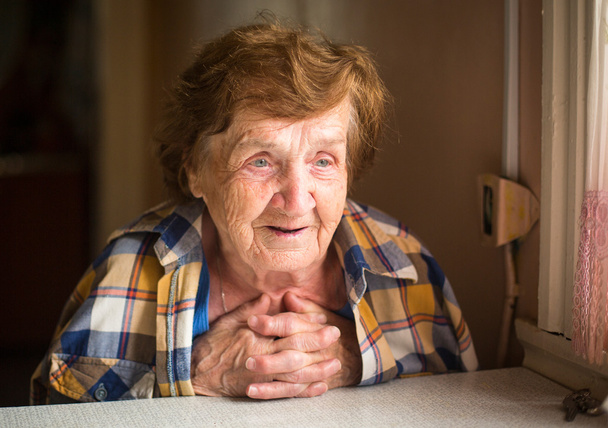 starsza kobieta - Zdjęcie, obraz
