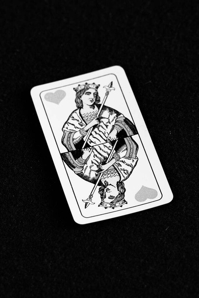 Italiano jugando a las cartas
 - Foto, Imagen